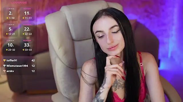 EmilyyMoon's Webcam Show