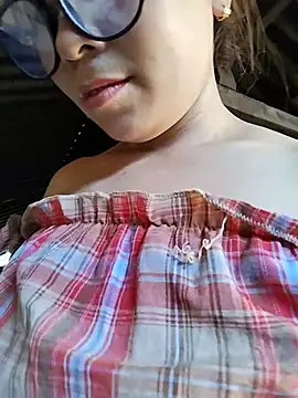 Biva11's Live XXX Chat