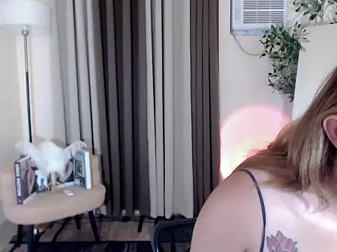 Вебкам-шоу urdreamgirl_mika27