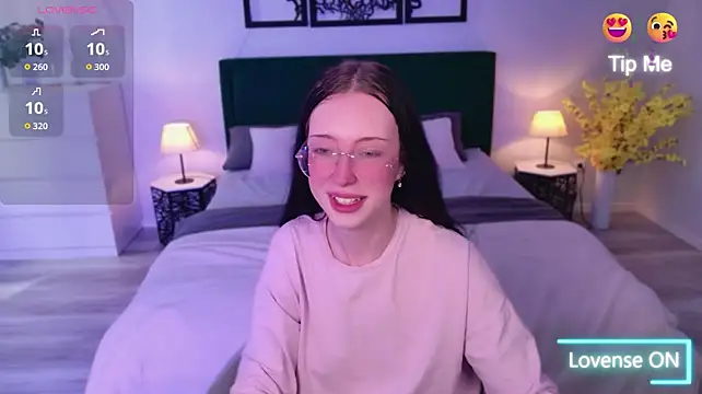 AlexisBliss' Live XXX Chat