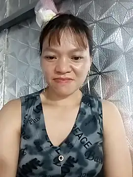 Chat +18 de lya_sexyy ao vivo
