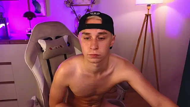 e1v1s Webcam Show