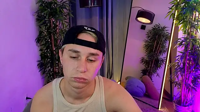 e1v1s Webcam Show