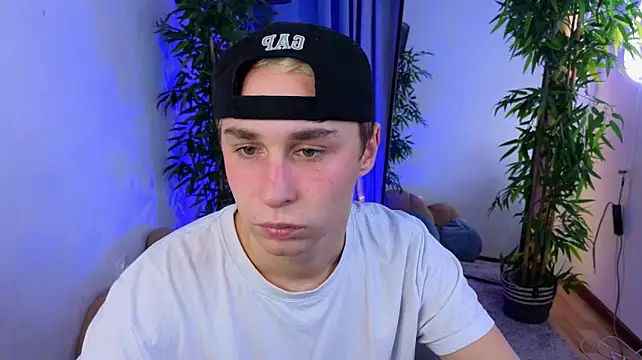 e1v1s Webcam Show