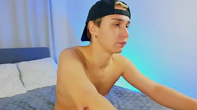 e1v1s webcam show