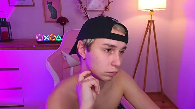 e1v1s webcam show