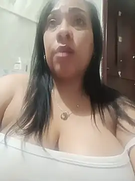 OliviaWilliammのライブXXXチャット