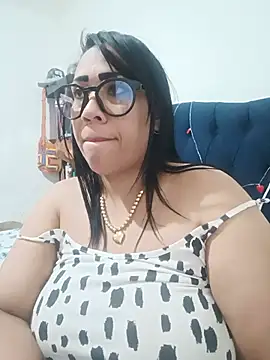 دردشة OliviaWilliamm الجنسية المباشرة
