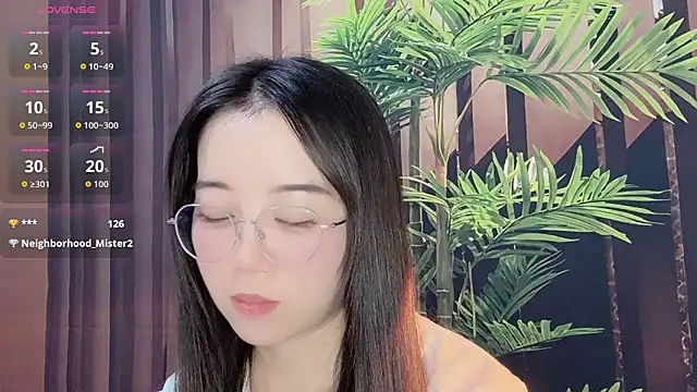 77-Vicky's Live XXX Chat