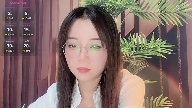 77-Vicky Live XXX-chat