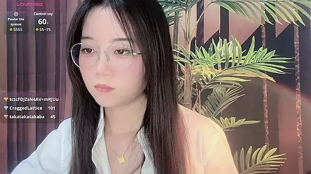 77-Vicky's Live XXX Chat