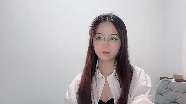77-Vicky's Live XXX Chat