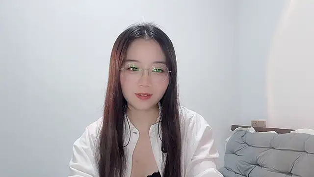 77-Vicky's Live XXX Chat