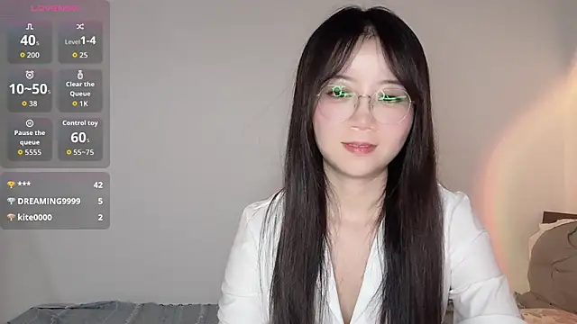 77-Vicky's Live XXX Chat