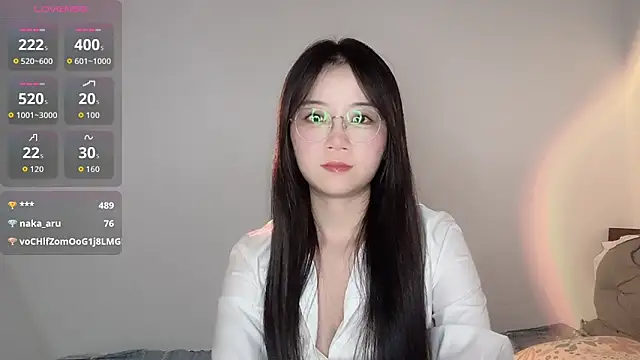 77-Vicky Live XXX-chat