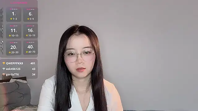 XXX chat uživo modela 77-Vicky