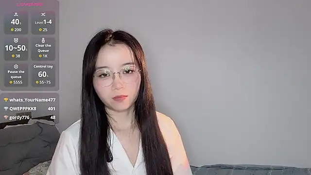 77-Vicky's Live XXX Chat