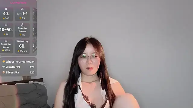77-Vicky 现场XXX聊天