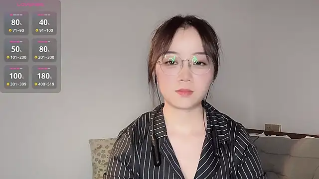 77-Vicky's Live XXX Chat