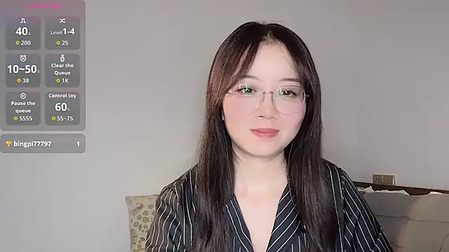 77-Vicky's Live XXX Chat