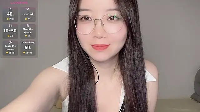 77-Vicky's Live XXX Chat