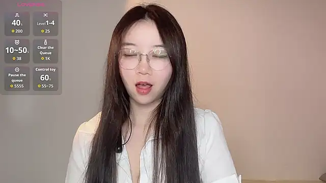 77-Vicky's Live XXX Chat