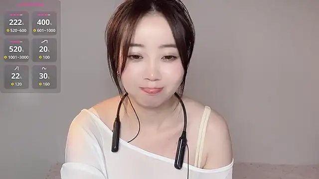 77-Vicky's Live XXX Chat