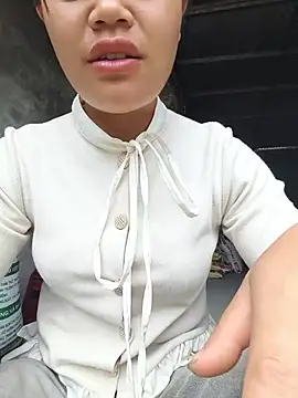 Emma-sin Adlı Modelin Canlı XXX Sohbeti