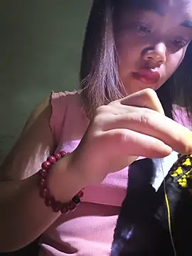 Emma-sin Adlı Modelin Canlı XXX Sohbeti