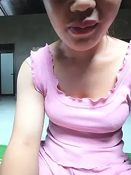 Emma-sin Adlı Modelin Canlı XXX Sohbeti