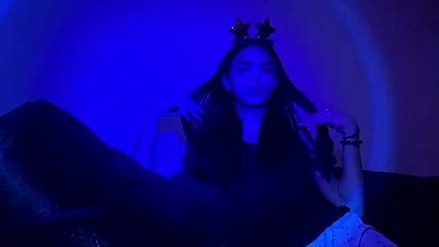 Show modela MarlyJess na web-kameri