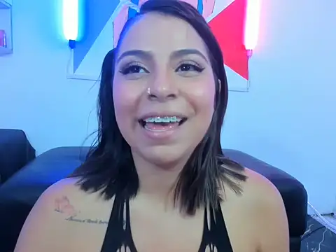 Chatroom XXX en direct de AbriilWood