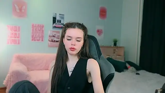 ginnyclub's Live XXX Chat