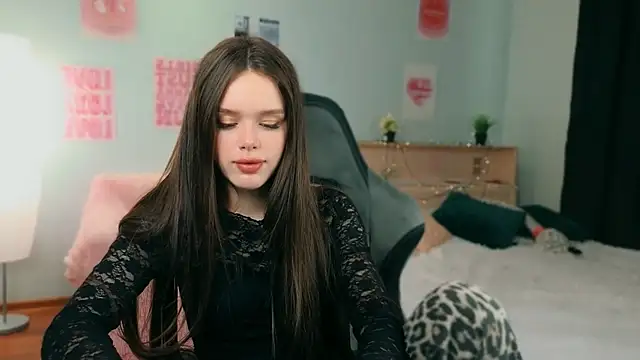 XXX chat uživo modela ginnyclub