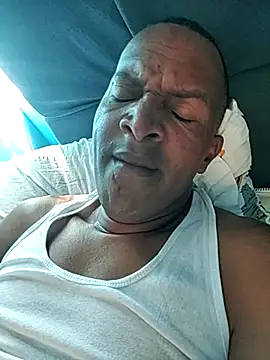 Show modela luis391986 na web-kameri
