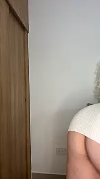 Chat XXX en directo de Olivia_valentti
