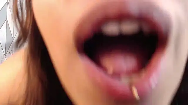 AndreaLoveeX's Live XXX Chat
