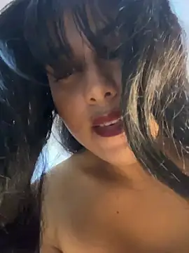 Alexia_Lerner Adlı Modelin Canlı XXX Sohbeti