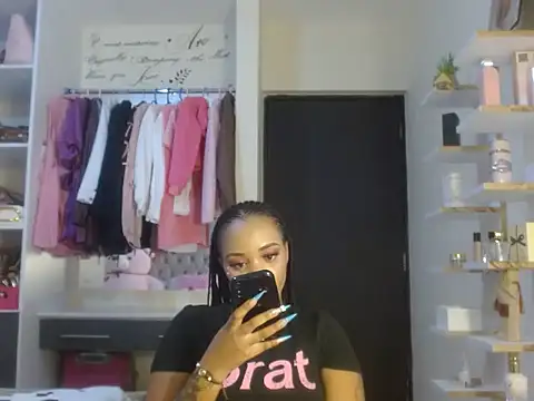 Sexy_Babydoll221 Show in webcam