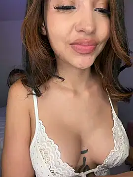 Emily_Rous01's Webcam Show