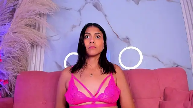Chat XXX en directo de LunaRossie_