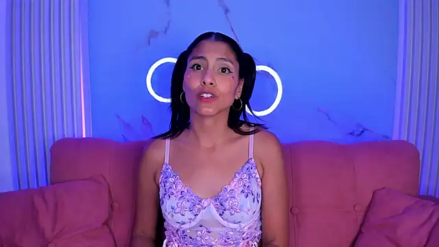 LunaRossie_'s Live XXX Chat
