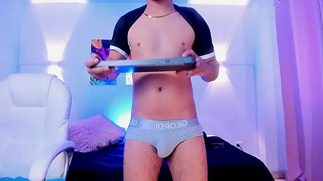 Pokazy przed kamerką – dominikvega
