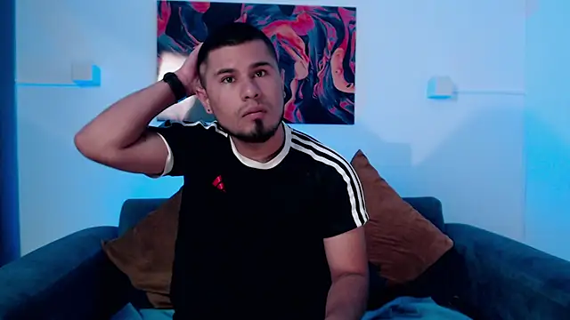 dominikvega Adlı Modelin Web Kamerası Şovu