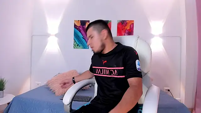 Show modela dominikvega na web-kameri