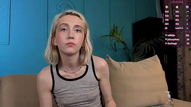 Elen__Moore Chat XXX in diretta