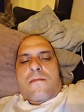 הופעת וובקאם של SexycoupleHazewife