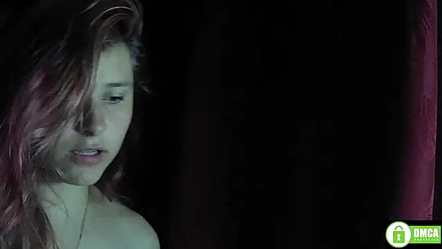 StarElii: онлайн-секс-чат