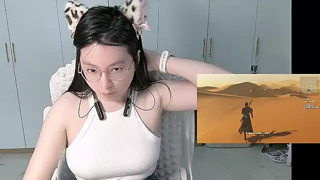 Erya-369: вебкам-шоу