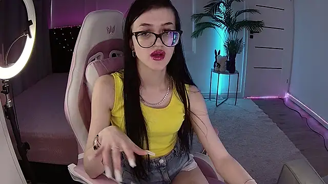 Chatroom XXX en direct de Ariella_Me